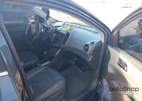 2015 Chevrolet Sonic Ltz Auto z USA, uszkodzony, nr VIN 1G1JE5SB7F4101435